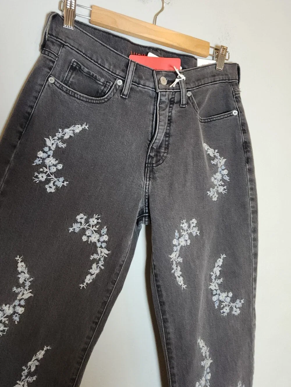 NWT Lucky Brand Floral Embroidered Zoe High Rise Straight Jeans Grey Black Sz 8